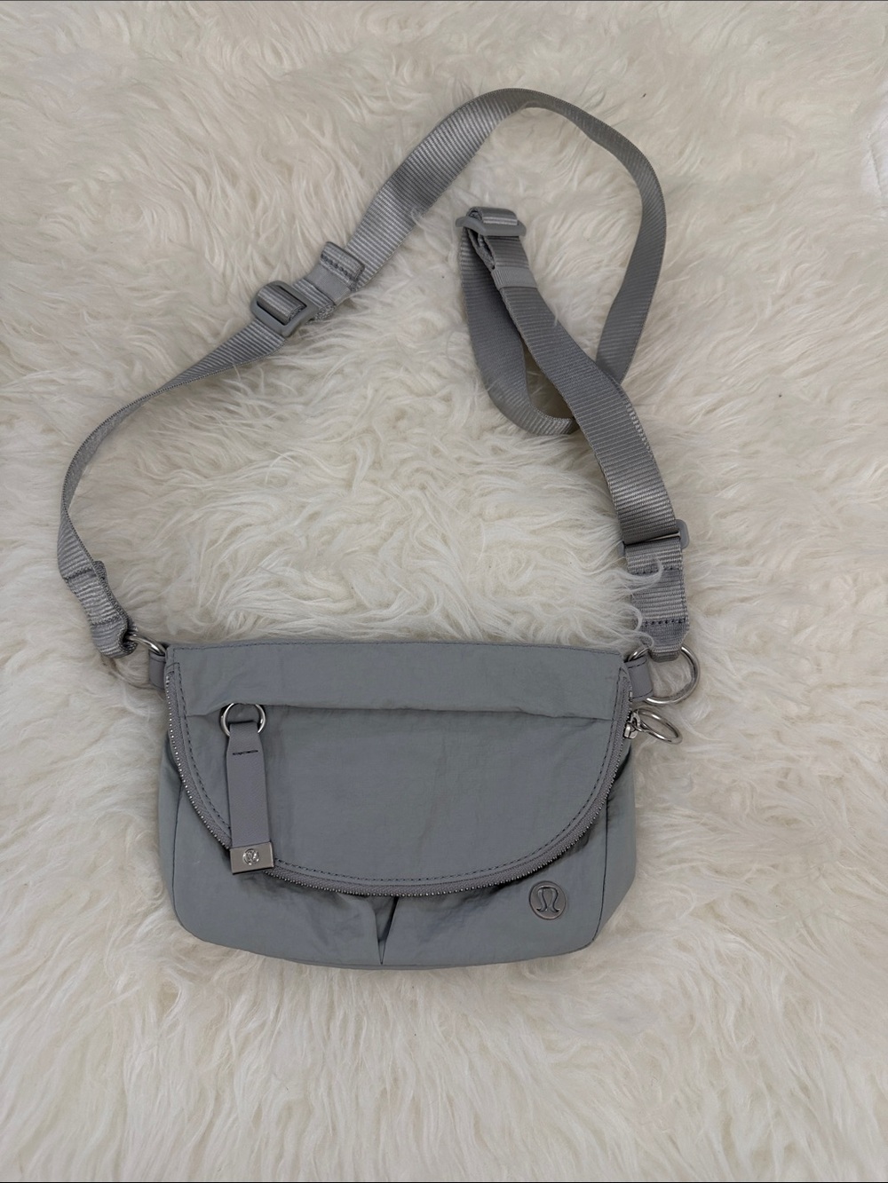 lululemon athletica Adjustable Crossbody Bag Gray